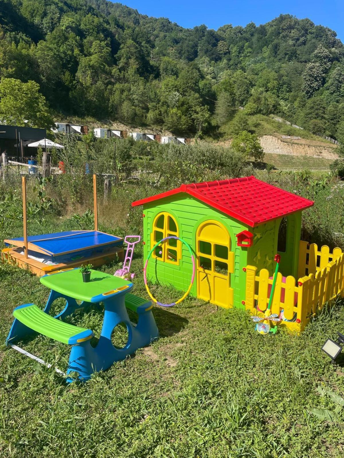 Hotel Luna Rock Glamping Brezoi - Blue Scai Exterior foto