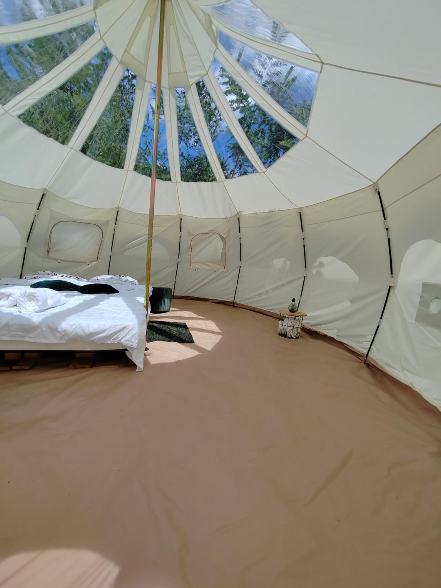 Hotel Luna Rock Glamping Brezoi - Blue Scai Exterior foto